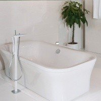 Hansgrohe PuraVida 15473400 - Напольный смеситель для ванны (белый - хром)