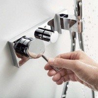 Tres Showers 20718201 Подключение для душевого шланга с держателем душа (хром)