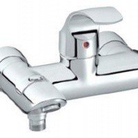 Jacob Delafon SALUTE E71080 Настенный смеситель для ванны с кнопкой автоматического переключателя, встроенным держателем для душа, крепежами и декоративными розетками, ограничитель температуры и напора воды, обратный клапан на выходе для душа, аэратор Cas