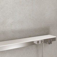 HANSGROHE ShowerTablet Select 700 13184400 термостатический смеситель для душа (белый-хром)